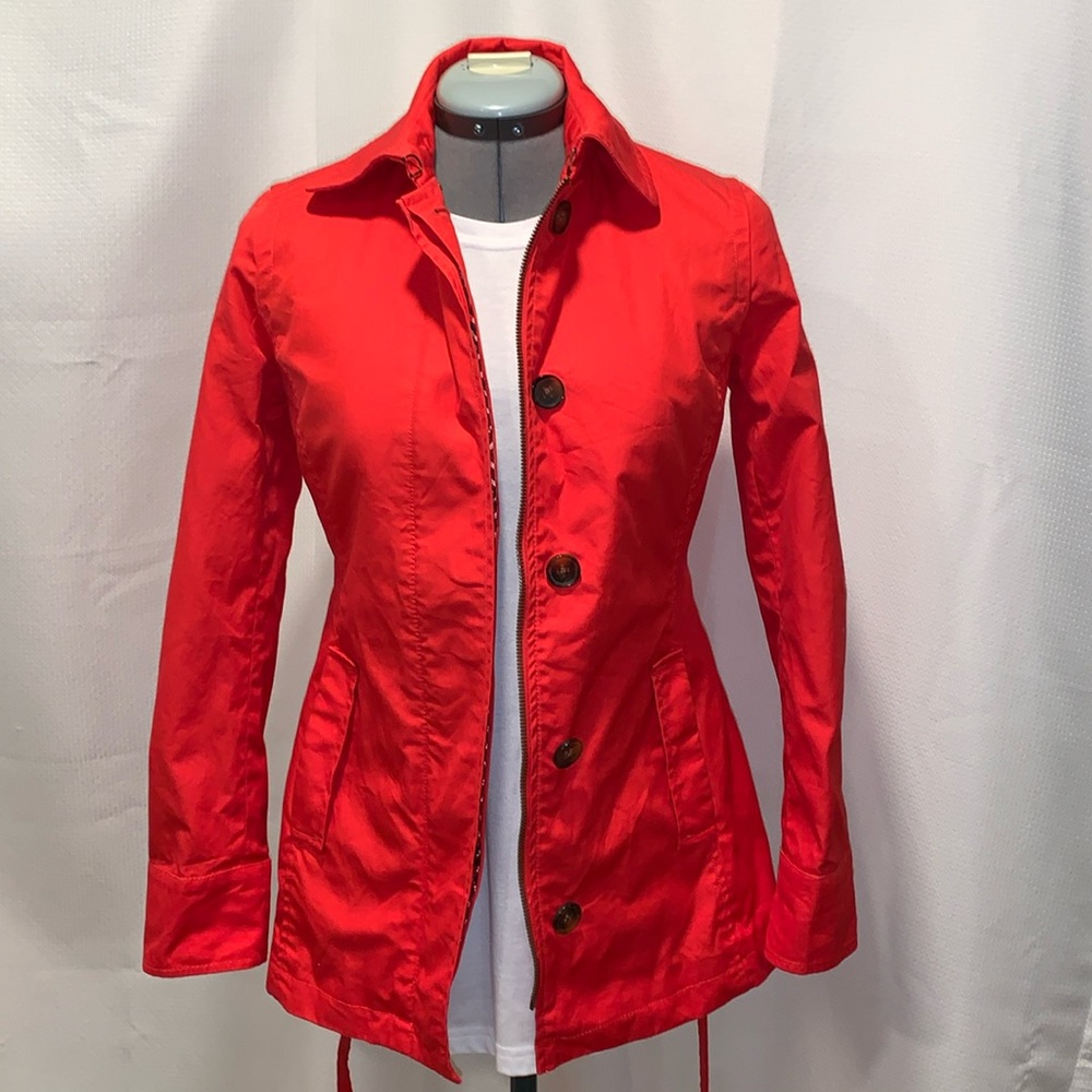 Women's Banana Republic trench coat with belt - Picture 3 of 6